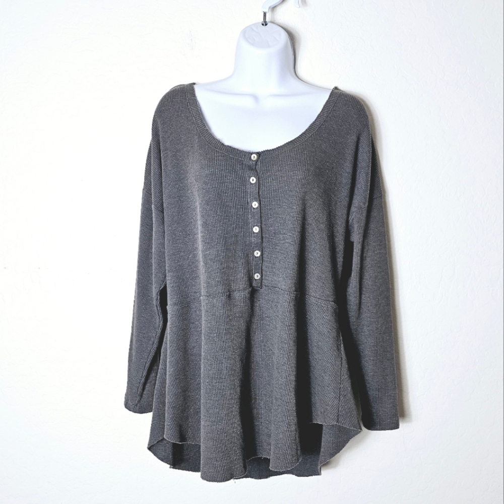 Sundance Gray Waffle Knit Top X-Large Button Down Scoop Neckline Pullover Henley